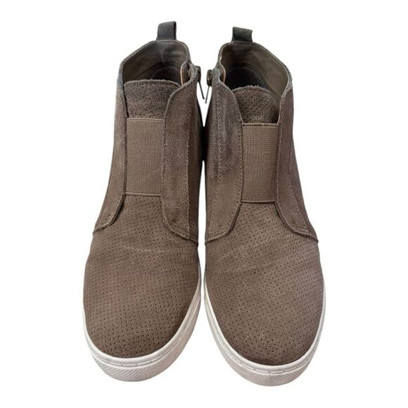 Steve Madden Women's Wavery Perforated Suede Leather Wedge Sneakers 10 - Picture 4 of 6